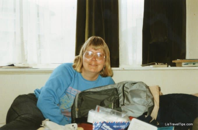 Packing to Leave London 1990
