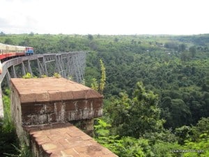 Goteik Viaduct, Train with a view!